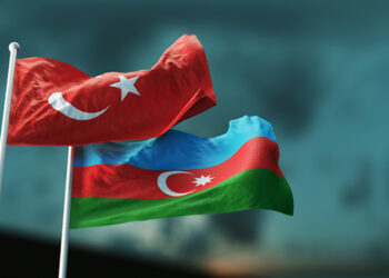 Azerbaycanlı Kız - Meryem Aybike Sinan - Türkistan Birliği